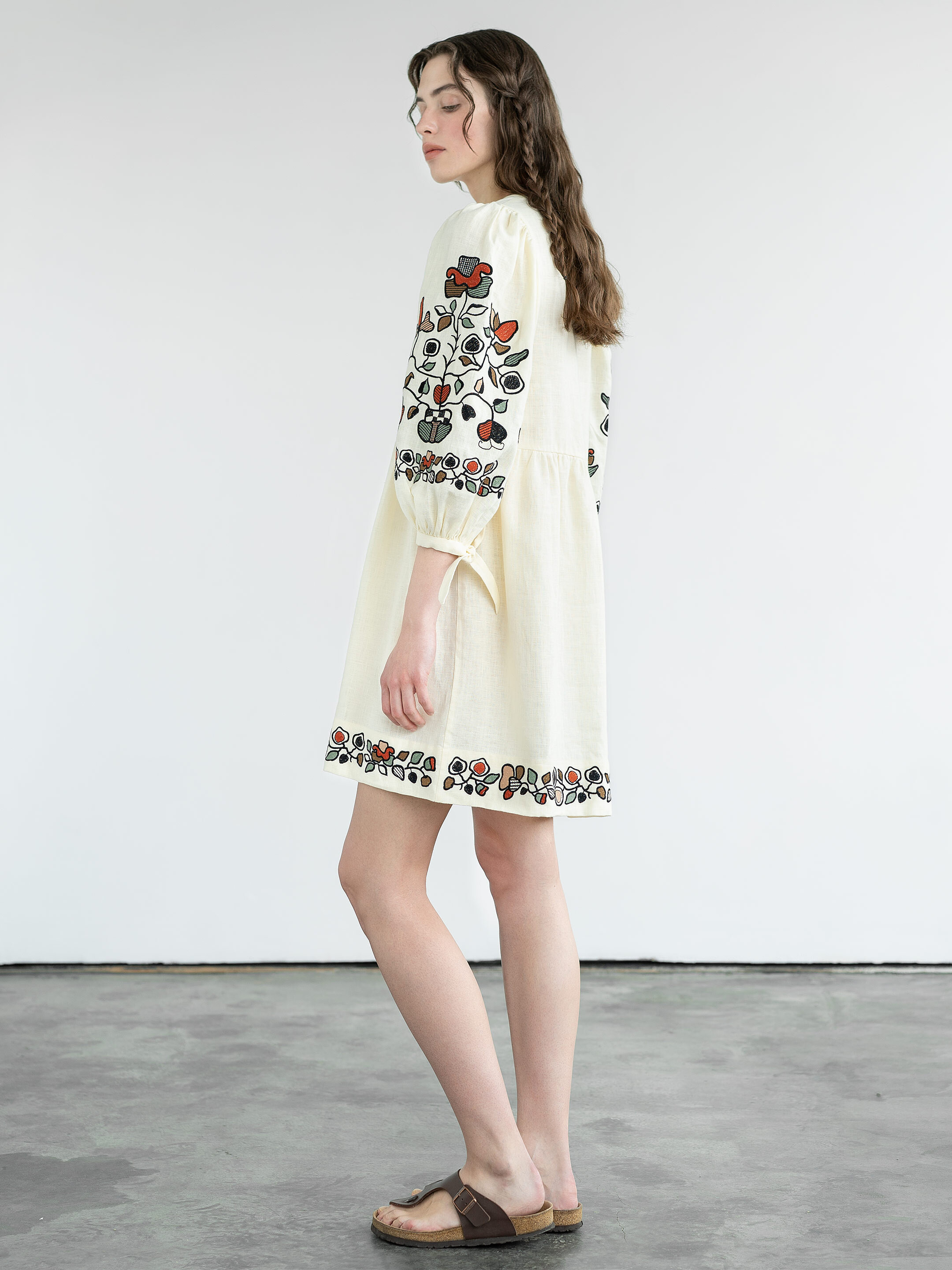 Лляна сукня з вишивкою Zadorozhniy Dress в Україні