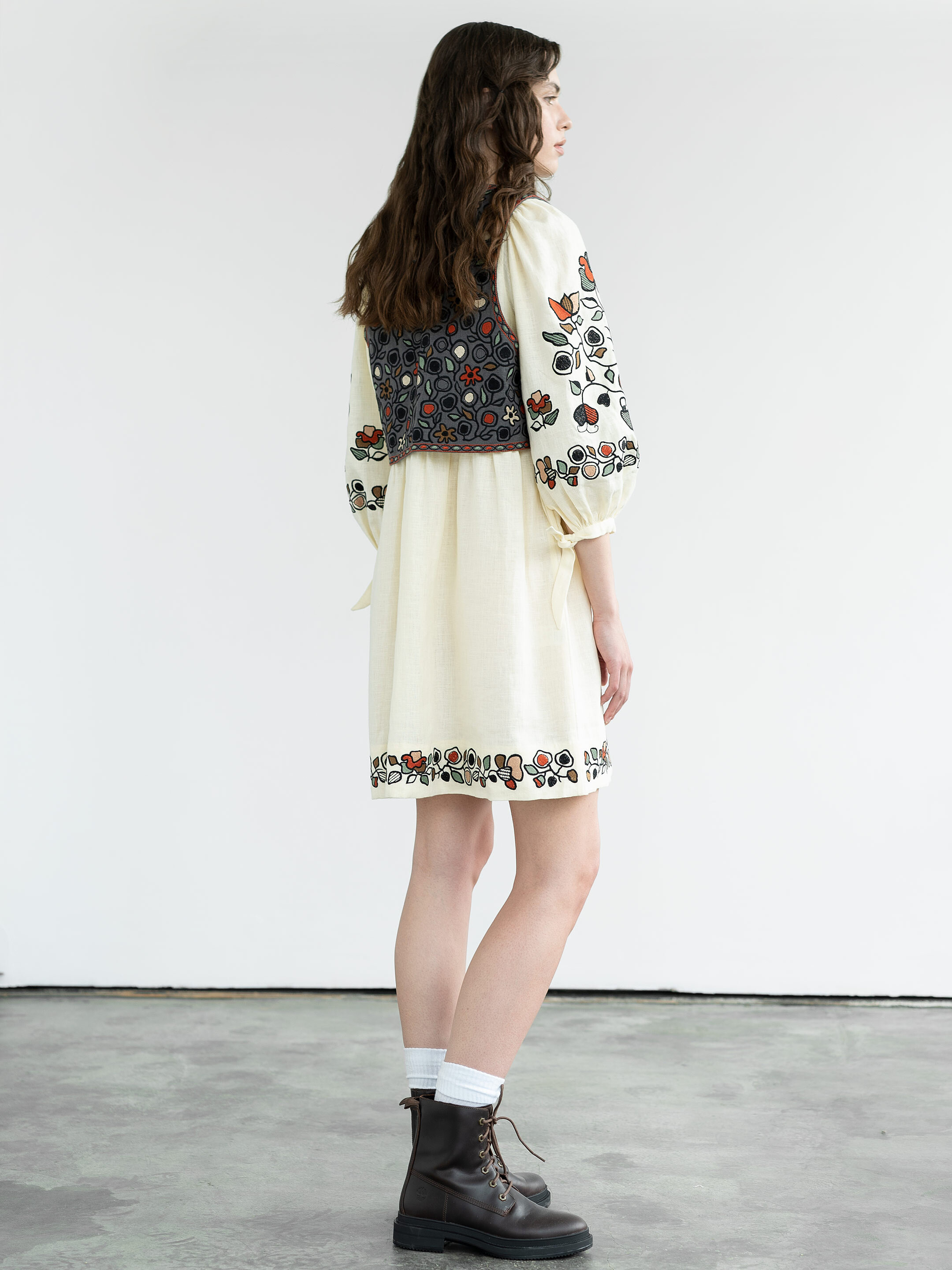 Лляна сукня з вишивкою Zadorozhniy Dress ціна