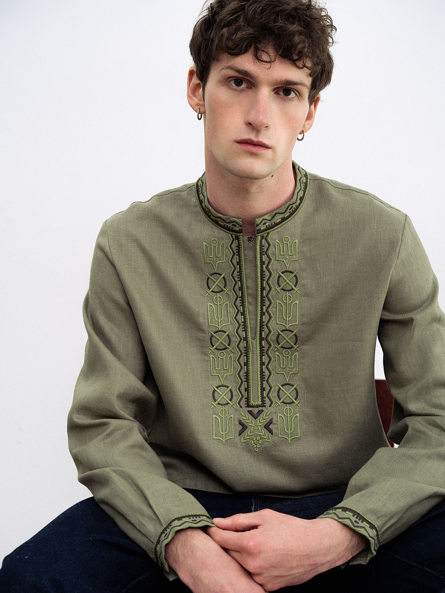 Чоловіча вишиванка з символами Київської Русі 988  фото