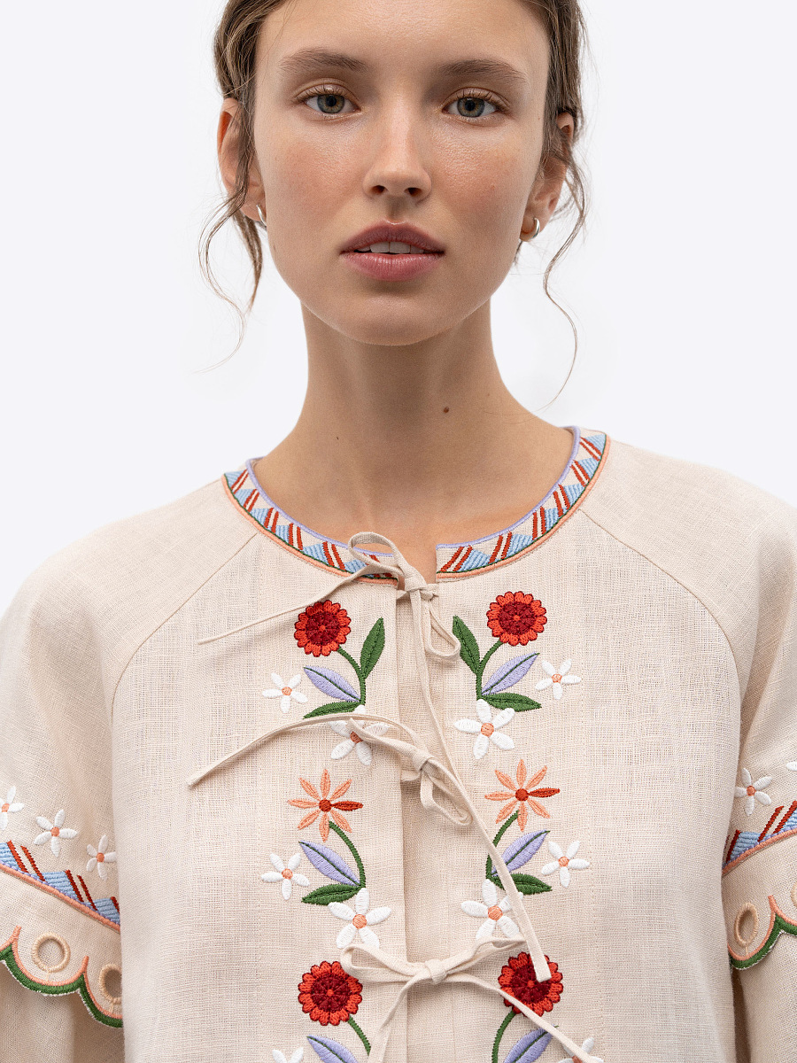 Жіноча вишита блуза присвячена Сходу Abrykosy W  фото 2