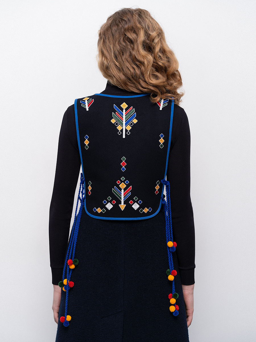 Вовняний вишитий жилет із зав'язками Koza Chorna  фото 2
