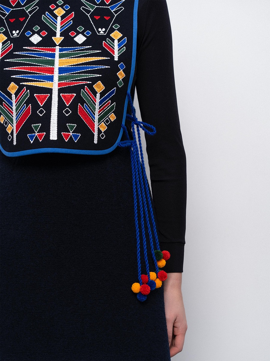 Вовняний вишитий жилет із зав'язками Koza Chorna  фото 3