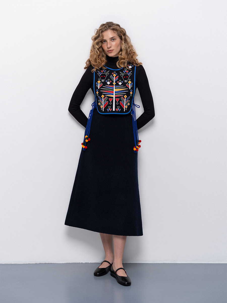 Вовняний вишитий жилет із зав'язками Koza Chorna  фото 5