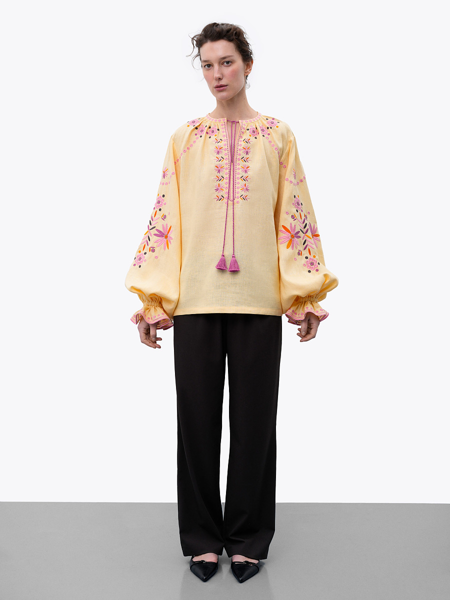 Обʼємна вишита блуза з квітковим орнаментом "Квітень"  фото 2