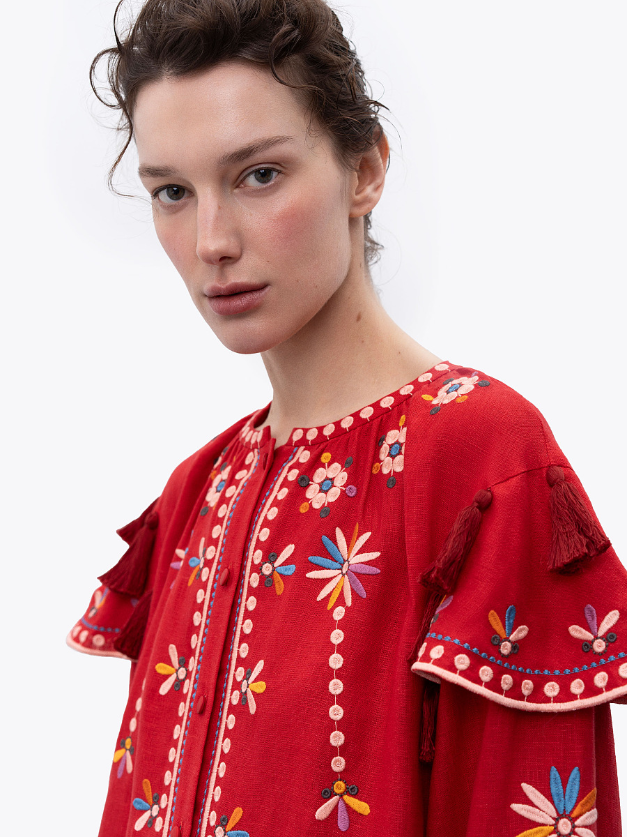 Червона лляна вишита сукня з квітковими мотивами та китицями "Веснянка"  фото 3