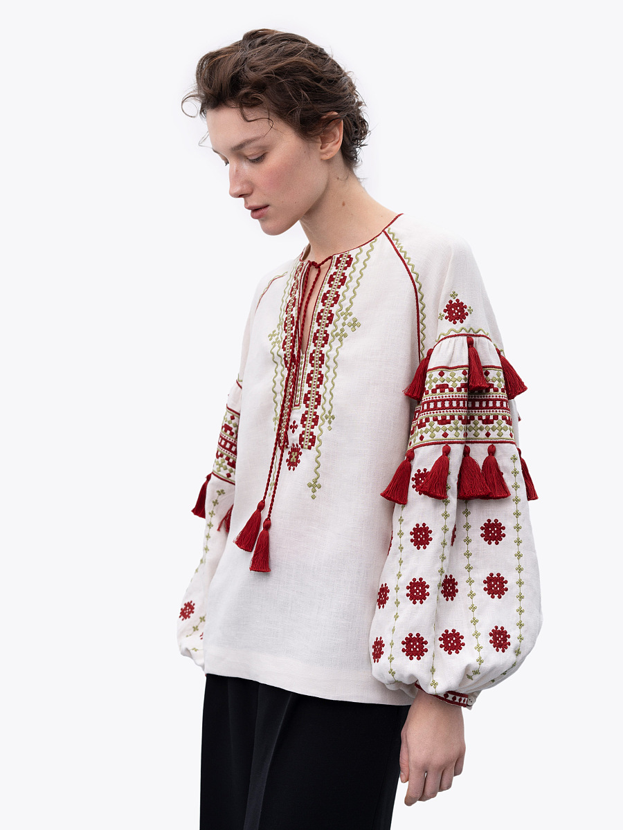 Жіноча вишиванка з масивними китицями "Земель"  фото