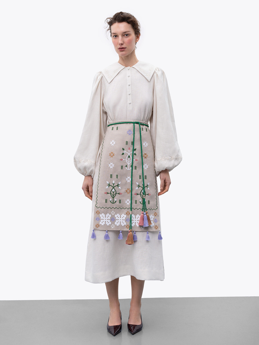 Вишитий лляний фартух з кольоровими китицями "Розмай"  фото