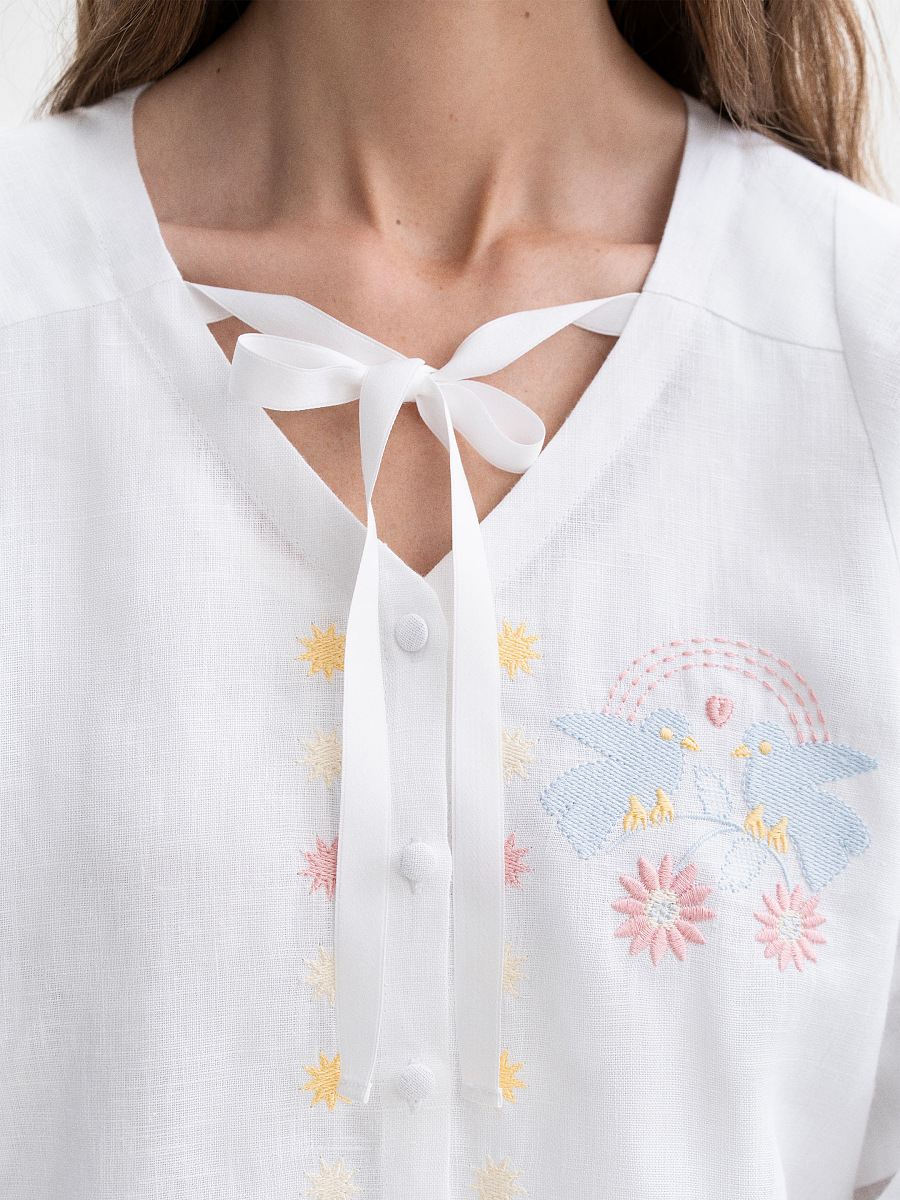 Вишиванка білого кольору з барвистою вишивкою "Поліна"  фото 6