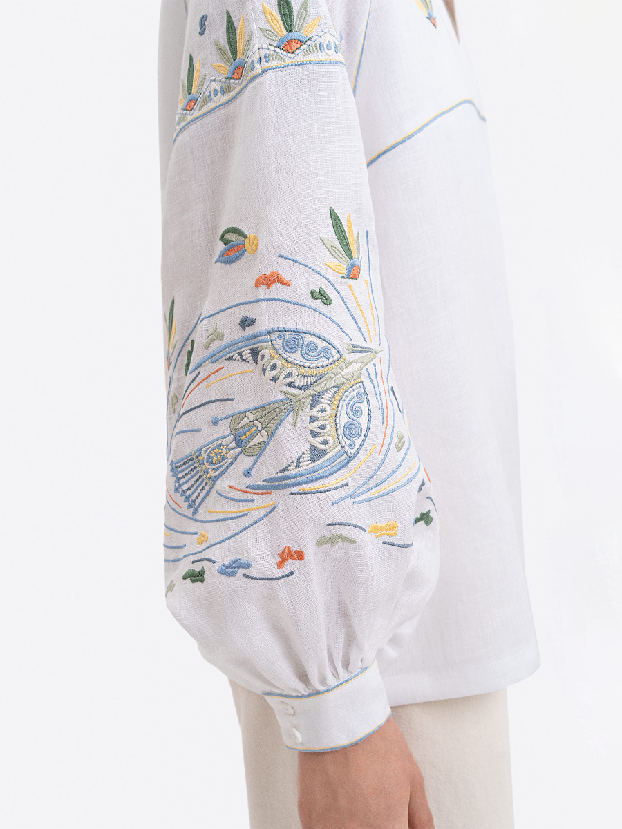 Вишиванка білого кольору з барвистою вишивкою "Боривітер"  фото 5