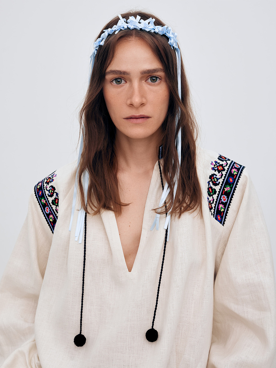 Легкий літній вінок з атласної нитки блакитного кольору "Лебідка"  фото