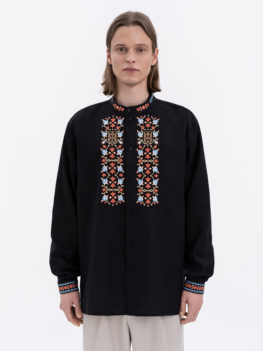 Чоловіча сорочка чорного кольору з рясною вишивкою "Битинський"  фото