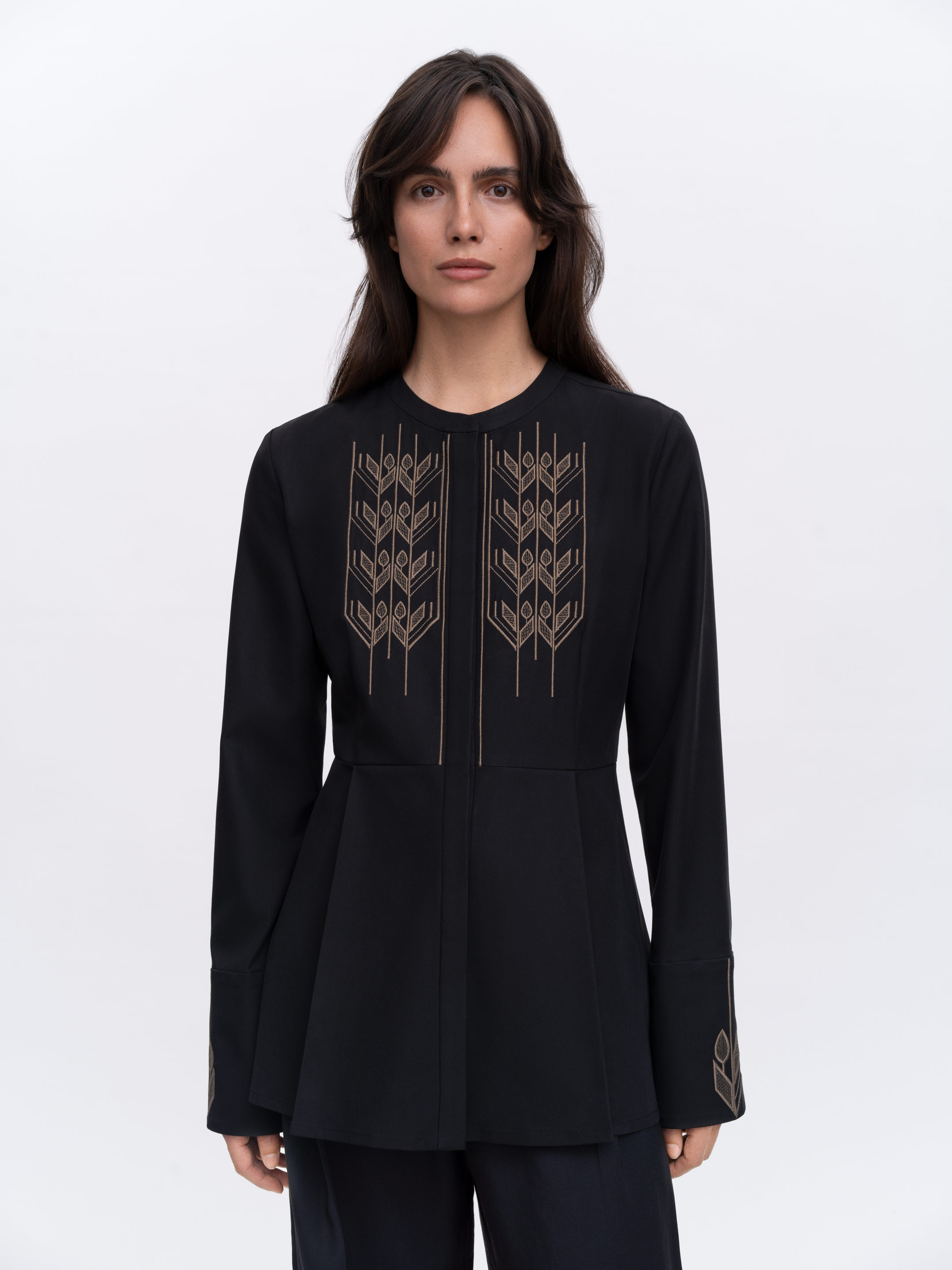 Вишита темна блуза "Нива" купити