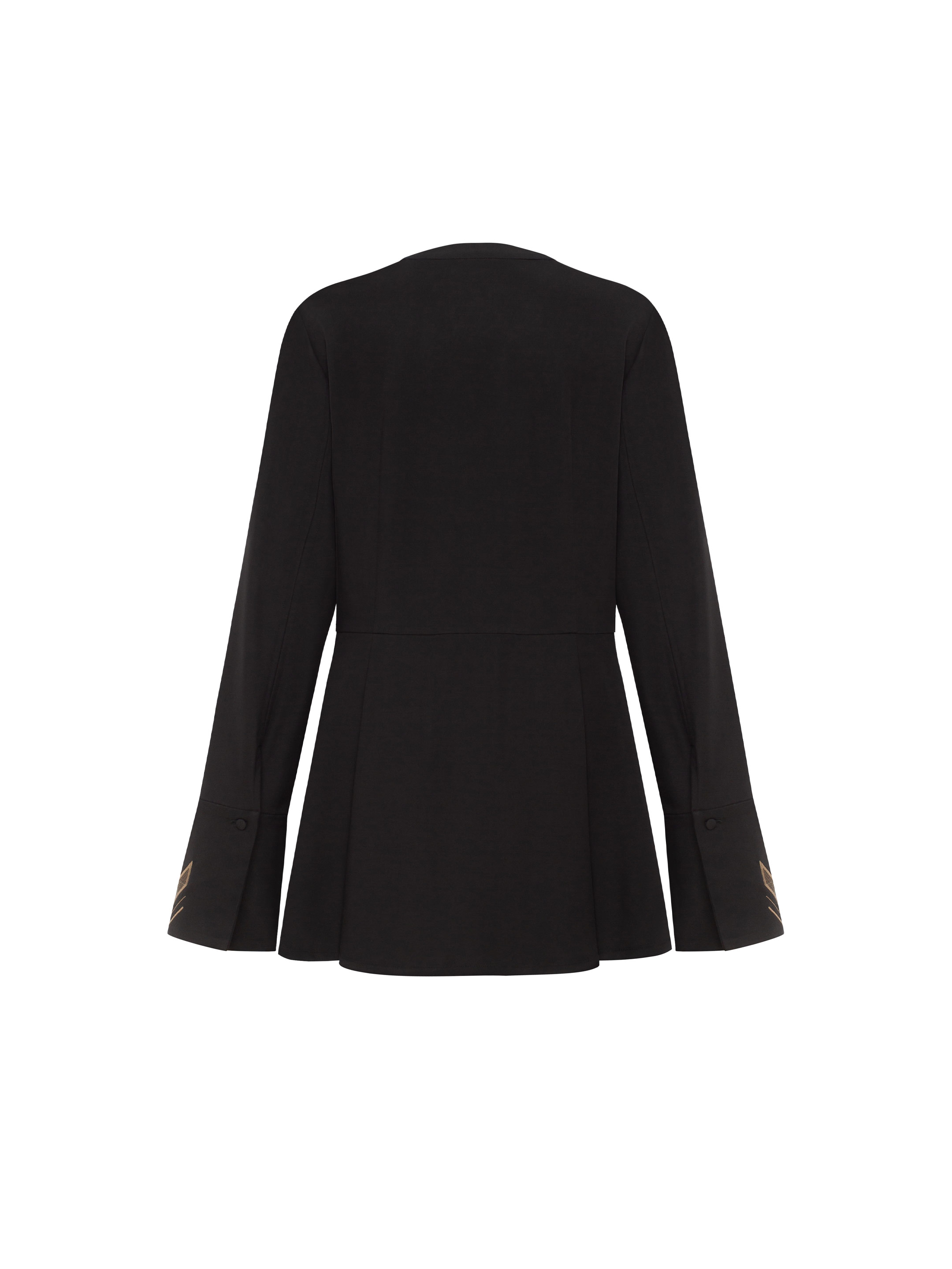 Вишита темна блуза "Нива" примірка