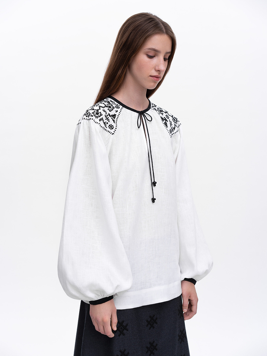Біла жіноча вишиванка "Ізола"  фото 3