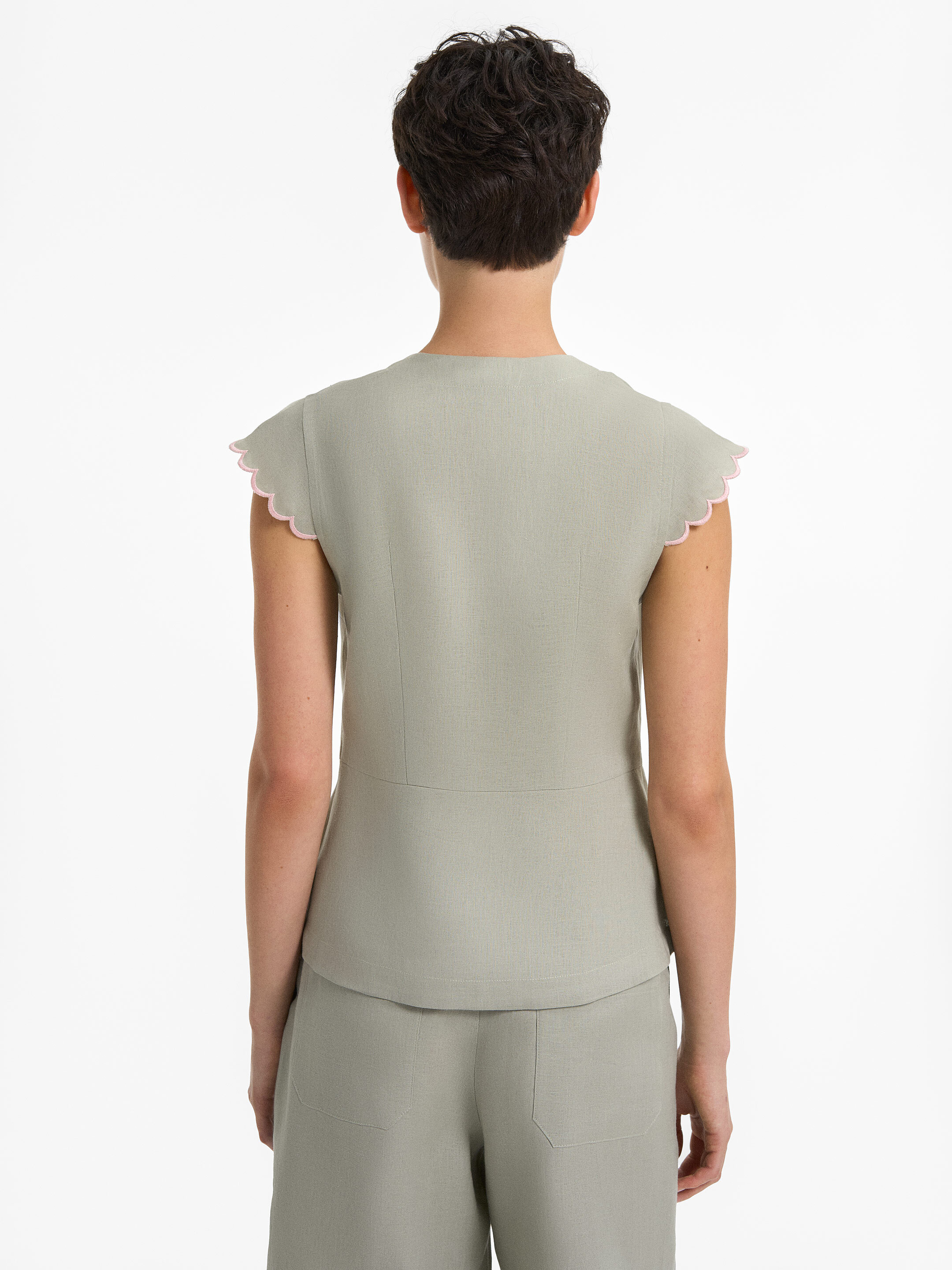 Світло-зелений топ "Ясниця" примірка